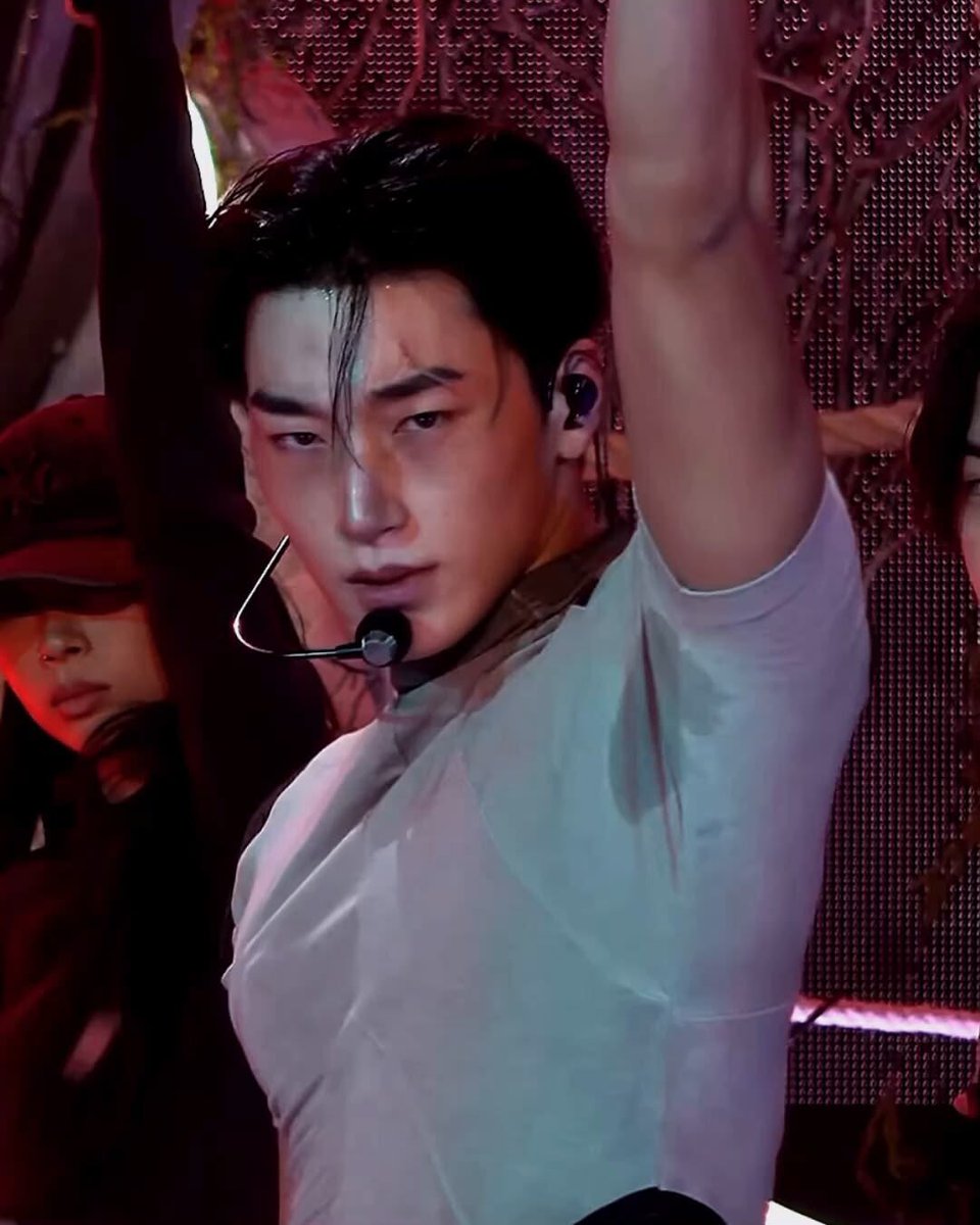 alina — ☁️ ISA DAY tweet media