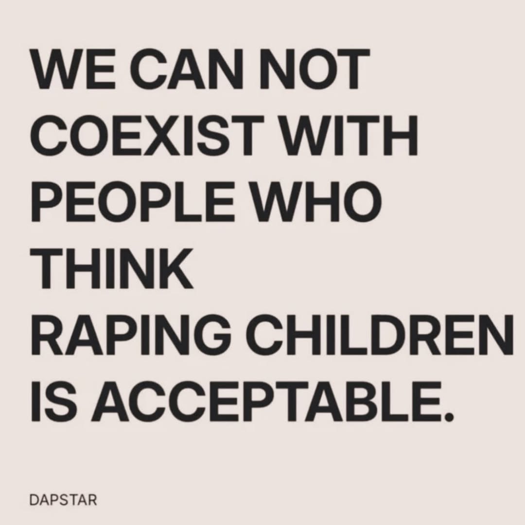 ZZ Santa Resists🌊🌊🌊✌#votingbluealways🟦 tweet media