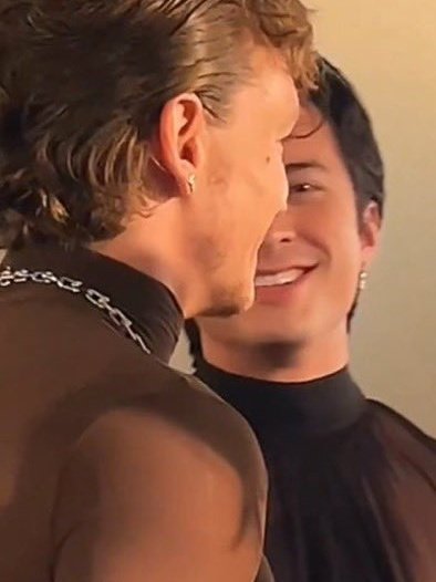 moon ♡ tweet media