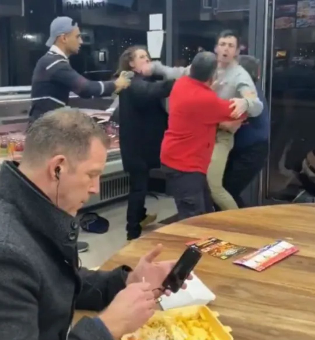 🏳️‍🌈🇨🇦 tweet media