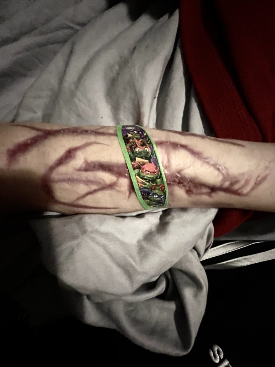 Verzzliez tweet media