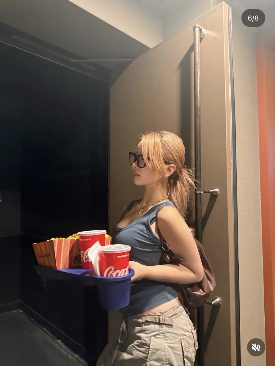 riripom_'s tweet photo. ガーーーー分かる。最近みんなガリガリが正義だと思いすぎてない？？？？
貧相に見えないメリハリが結局いちばん🥹🥹その代表がゆのんちゃんだと思う。 https://t.co/cXAH1G5CkN