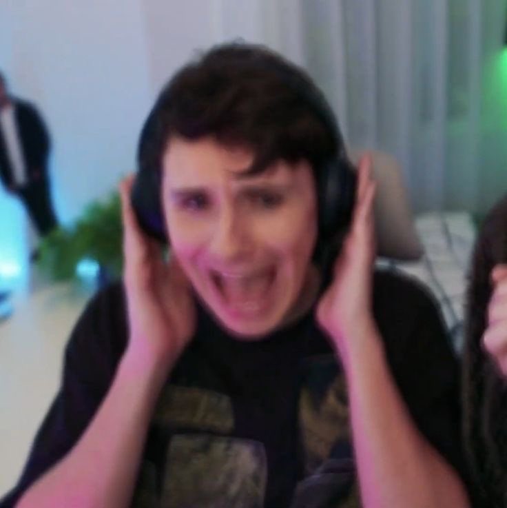 erin 🌻 tweet media