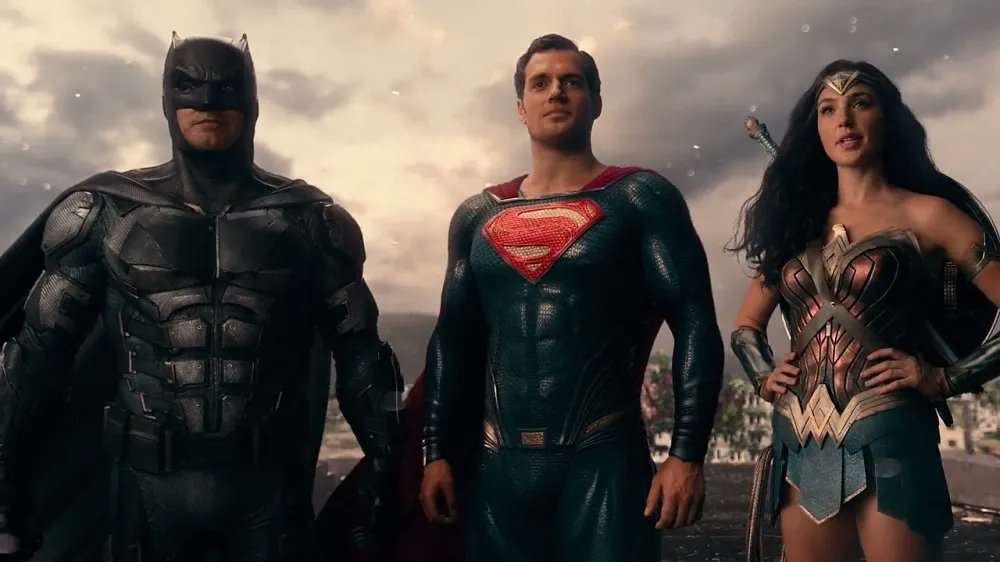 Shine Comics tweet media