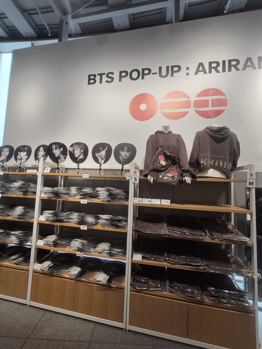 ☺︎S☺︎ tweet media