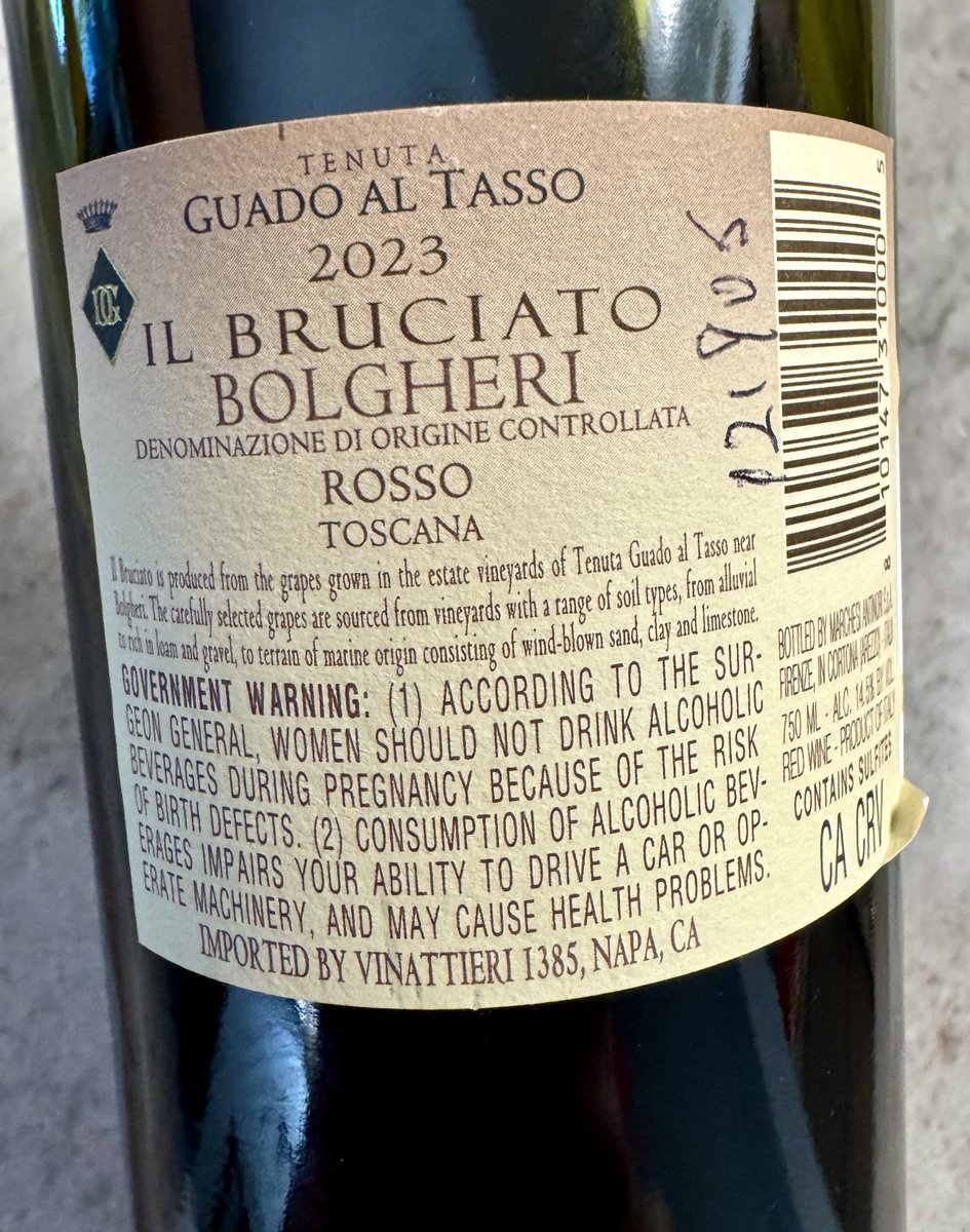 SashaEats's tweet image. Some delightful wines we enjoyed last week 🍷🍇🇮🇹

#SashaSips #WineWednesday #vino