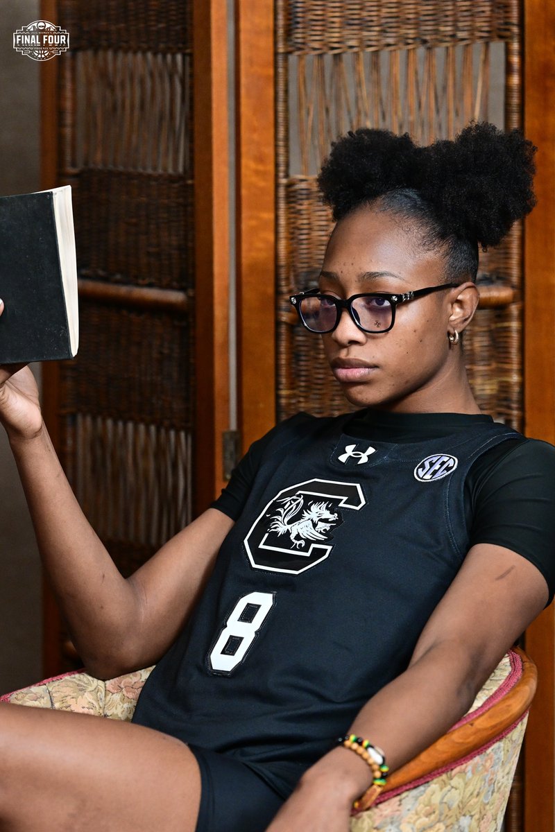 NCAA March Madness tweet media