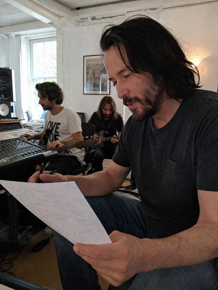 Keanu 〽️ tweet media