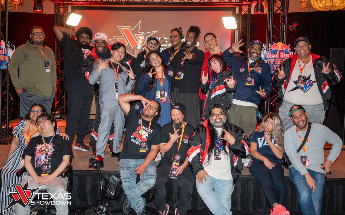 TEXAS SHOWDOWN tweet media