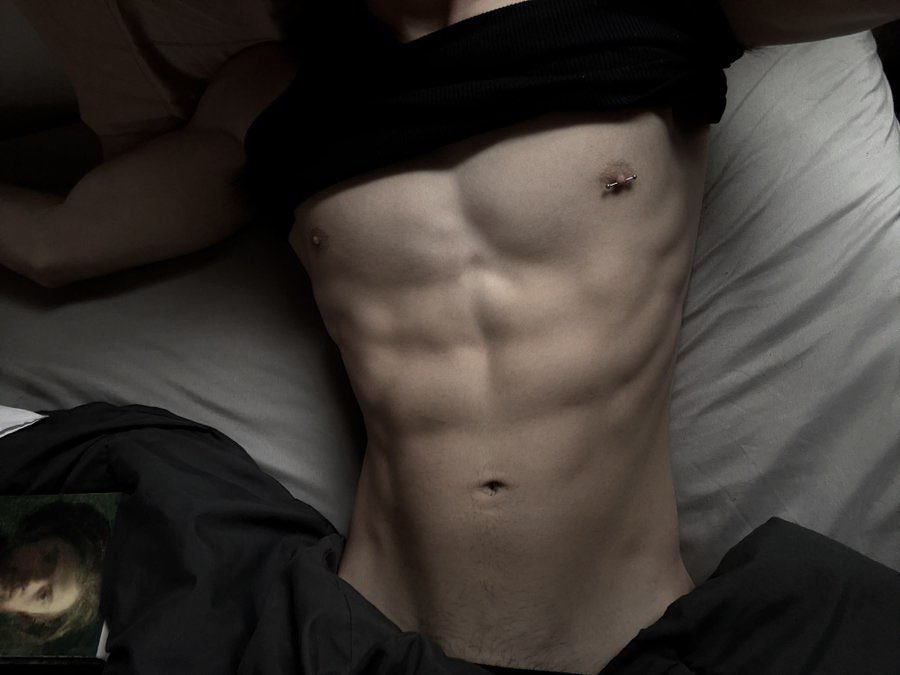 ✦ ━ ✞ ━ ✦ tweet media