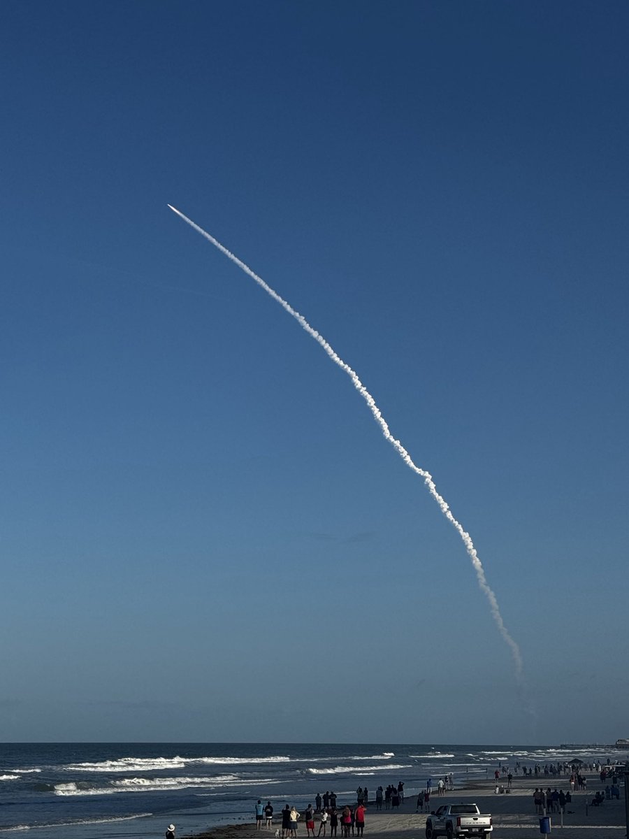 RCoasterProject's tweet photo. One of these days, Artemis!  To the moon! #artemis https://t.co/T9UF5NJP95
