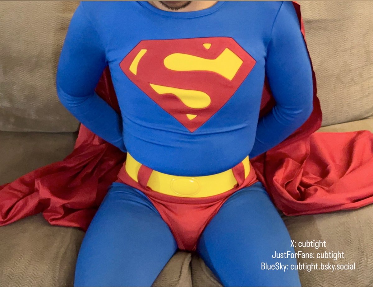 cubtight's tweet photo. Someone tie me up and tease me with some kryptonite! 🪢 #superman #supermanfetish #gearfetish #gay #bulge #underwear #spandexfetish #gaycosplay #roleplay #muscle #balls #heroinperil #gayjock #herointrouble https://t.co/s80z2Rz2IV