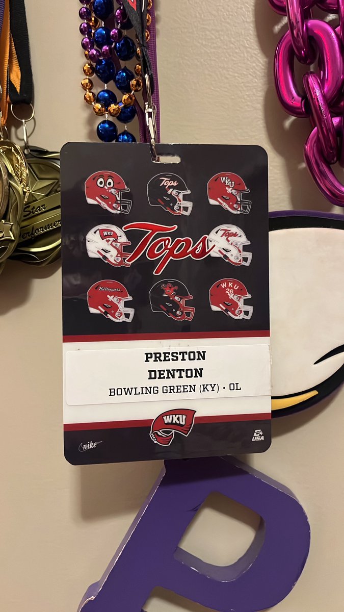 PrestonDenton12's tweet photo. Great visit at WKU today with my football family. Thank you for the hospitality. Blessed with the opportunities we have. @SOKYElite @WKUFootball @Coach_Helton https://t.co/7BSHbLupyC