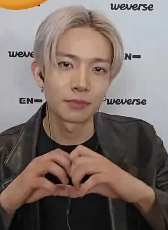 ⃟⃟⃟zara tweet media