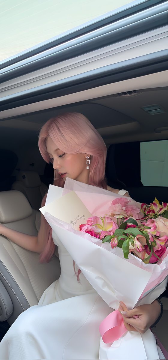 ITZY Wallpapers tweet media