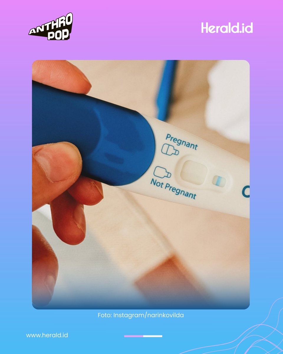 heralddotID's tweet image. Sempat bikin heboh warganet dengan unggahan test-pack bergaris biru. Selebgram Awkarin dikira hamil dengan kekasih bulenya. 

Ternyata postingan tersebut hanyalah prank dalam rangka April fools day yang dirayakan tiap 1 April. 

#awkarin #aprilfoolsday #aprilmop #viral