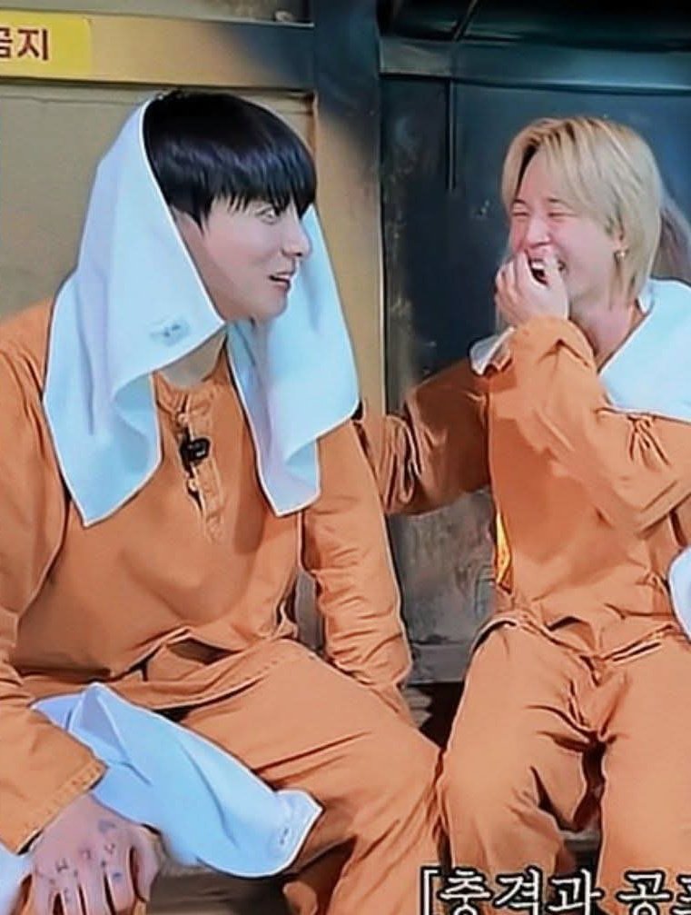 FACE95ALE's tweet photo. Para ninguna persona de cuentas grande  fue problema publicar sobre los programas a los que los chicos han asistido. Pero cuando se trata de  #Jimin y #Jungkook se les va el internet jajajaja.😔 https://t.co/5KfiP6PbcG