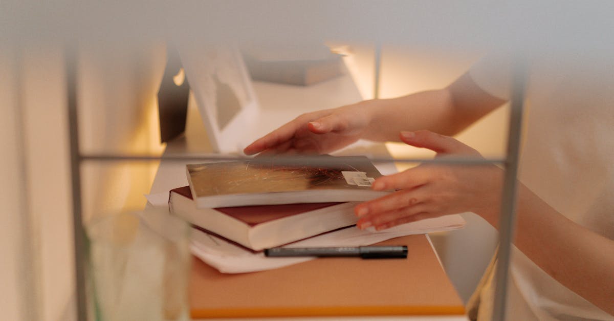 RachelAsto50754's tweet image. Turning chaos into harmony is my superpower! 🔥🏠 A well-organized space isn't just about looks—it's a game-changer. A tidy home buzzes with positive vibes. Who else is obsessed with crafting #ShelfGoals, or am I leading this mission solo? Let’s crush clutter together! 💪