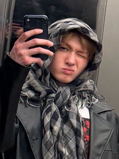 ashi ♱ tweet media