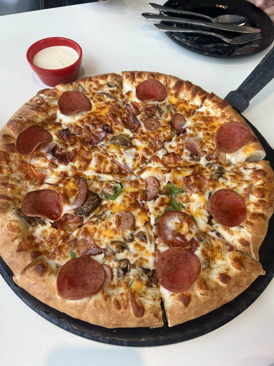 빵피바라 tweet media