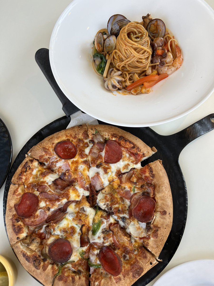 빵피바라 tweet media