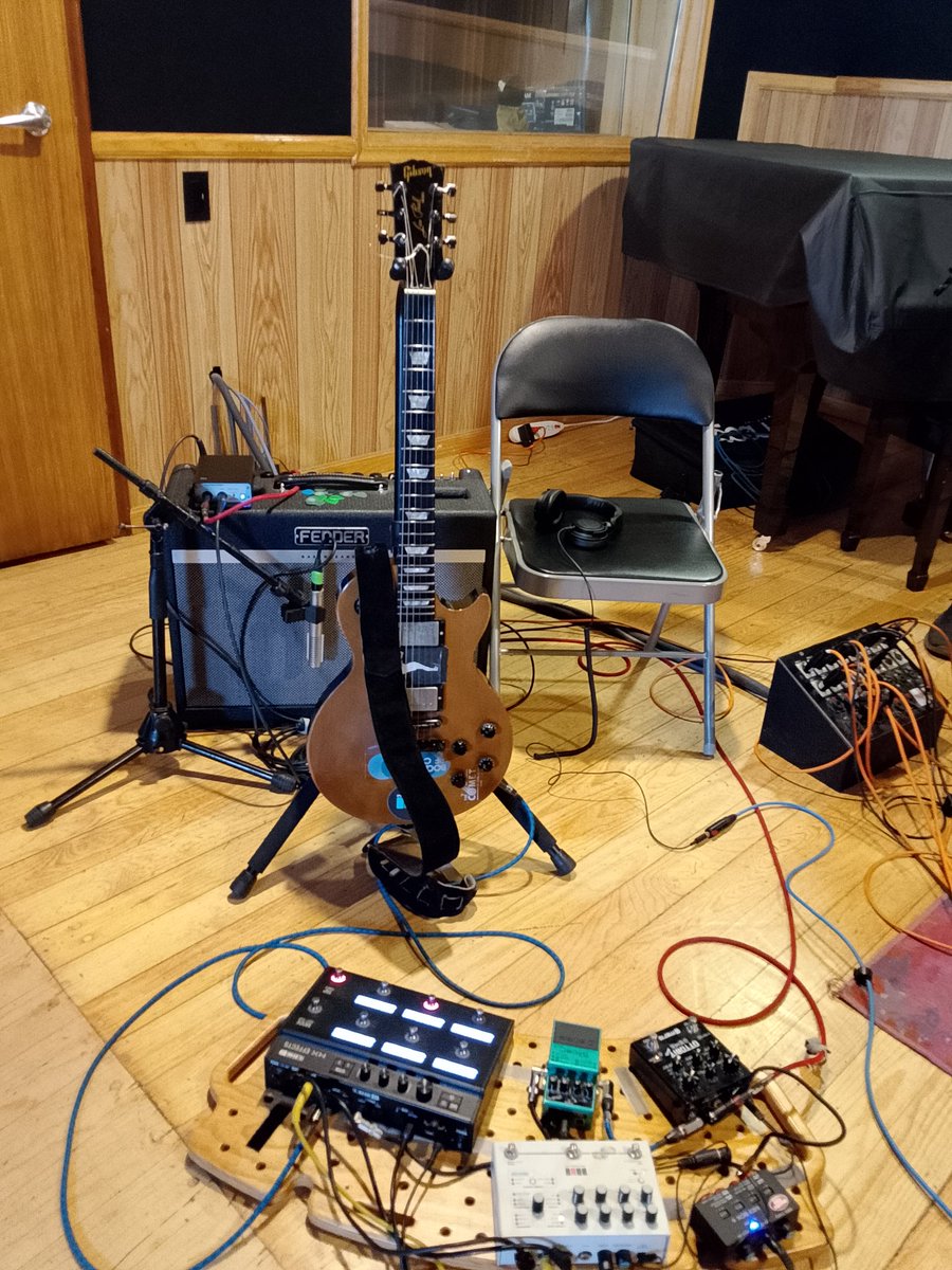 pieza_estudios's tweet image. Tuvimos de todo en #marzo 🙌🏽

#grabación #enseñanza #producciónvisual #recordingstudio #livesession