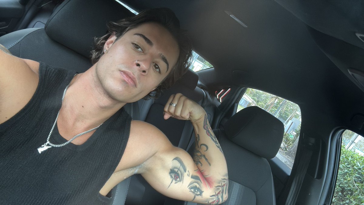 Master Jonny Cash 💰 tweet media