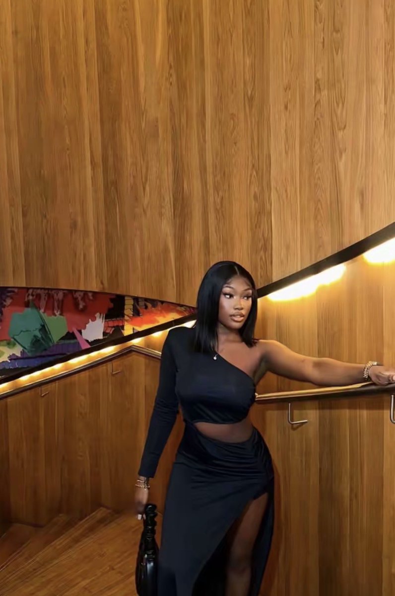 azvariaaa tweet media