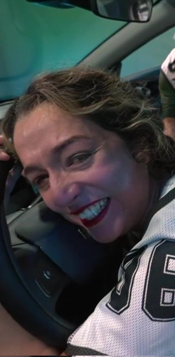 Ella 🧙🍴🐉 tweet media