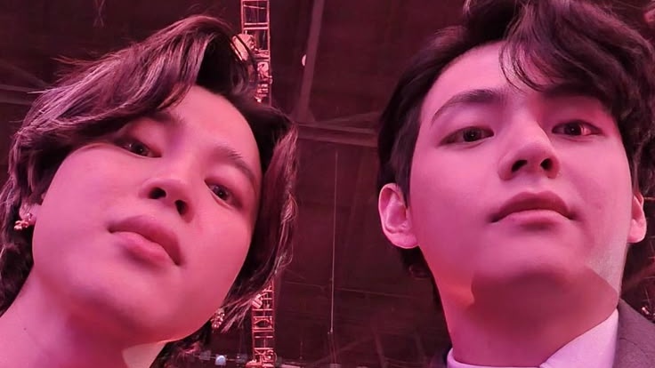 l☆rà⁷ ⋆ tweet media