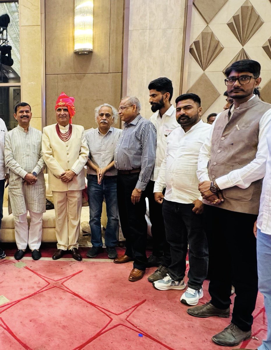 राजस्थान पर्यटन निगम लिमिटेड (RTDC) के पूर्व #चेयरमैन श्रीमान धर्मेंद्र सिंह जी राठौड़ को #जन्मदिवस की हार्दिक   #शुभकामनाएं।

<a href="/GirishRathore7_/">Girish Rathore</a> 
<a href="/INCIndia/">Congress</a> <a href="/IndrajGurjarinc/">Indraj Gurjar</a> <a href="/INCIndia/">Congress</a>