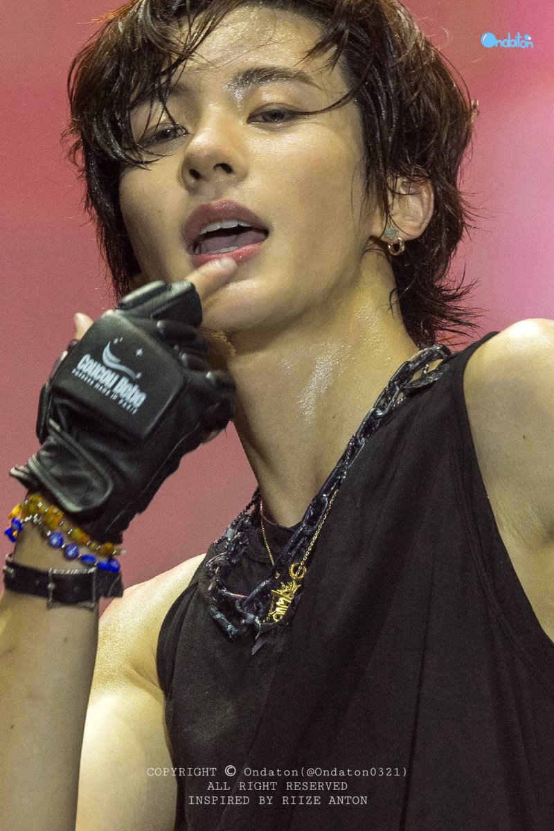 tiff 🦕 tweet media