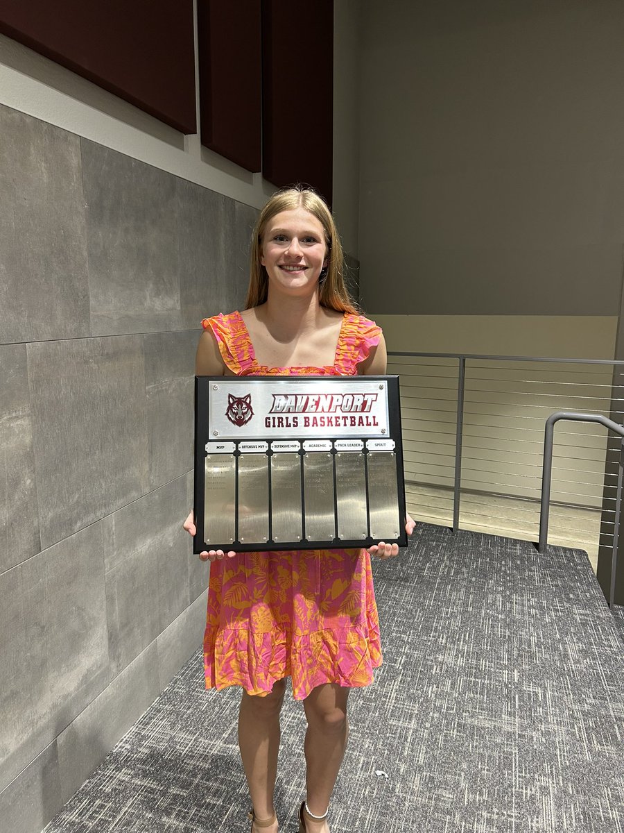 DHS_GHoops's tweet photo. @macie_fallon3 can do it all. Finish around the rim, guard any position, get 10 rebounds every game, hit open shots, and lead her team to victory! Congrats to Macie for earning this yearโs Most Valuable Player Award! #BTP #PlayedIntoMarch #JustUs #FuelTheFun https://t.co/La3PSPG8Xu