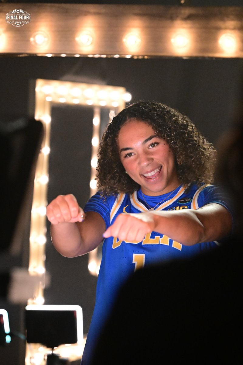 NCAA March Madness tweet media