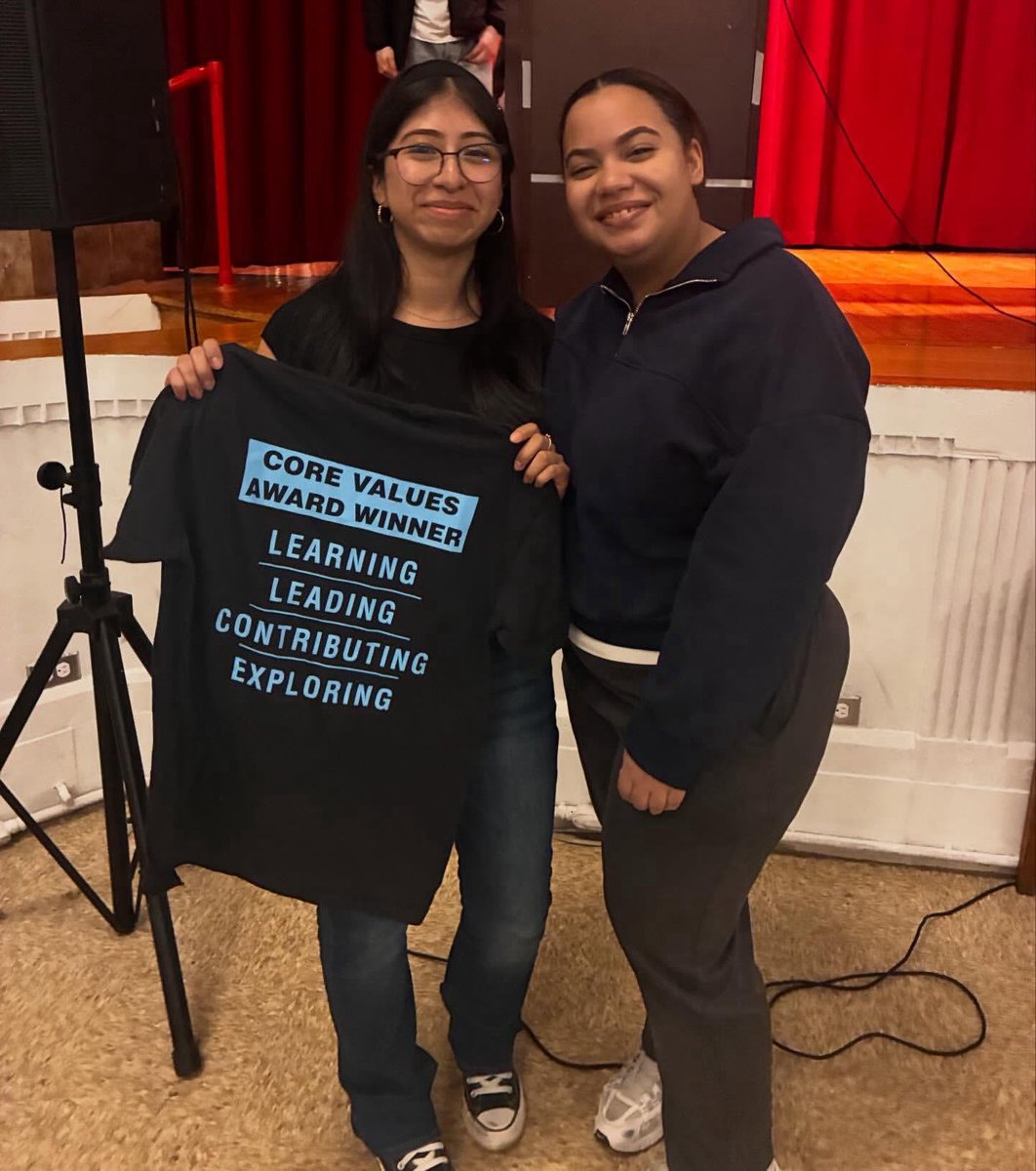 CIOBCitywide's tweet image. Congratulations to Kimberly at Leaders High School for winning the Core Values Award! It is wonderful to see students recognized for their positive contributions to the community every single day just by being themselves. Keep up the great work! 🌟🏆 #CoreValues @leaders_hs