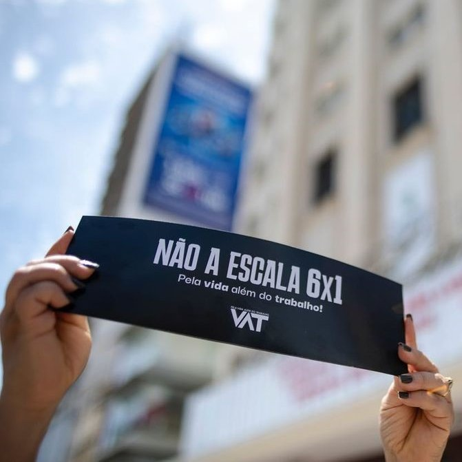 République tweet media