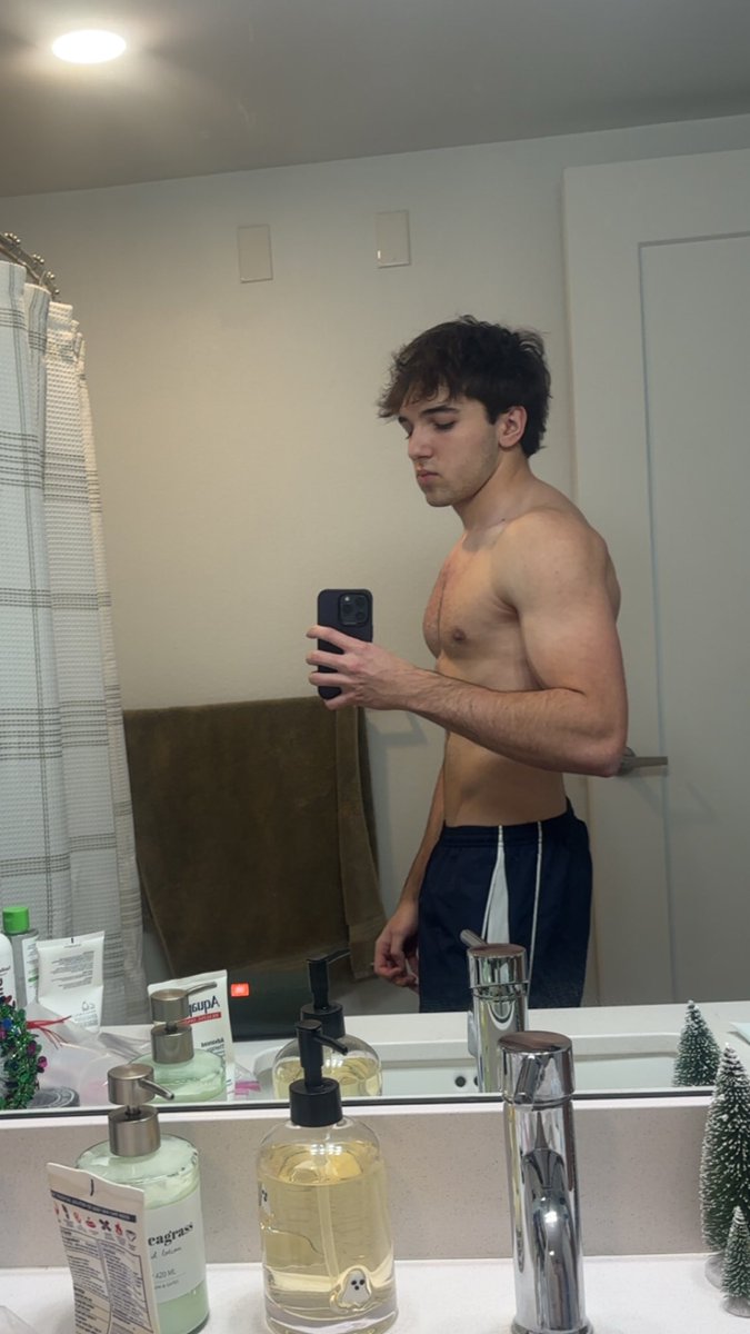 Mitchy tweet media