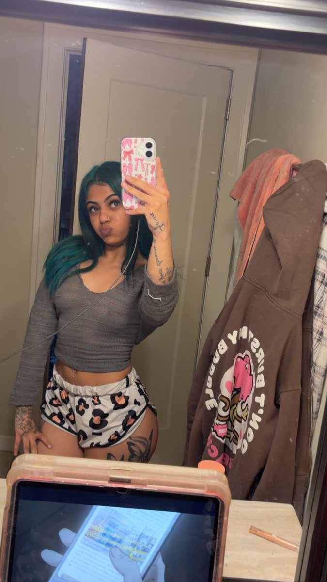 deeniedd tweet media