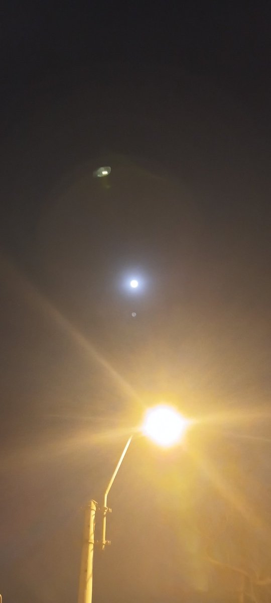 <a href="/moonloverxjpg/">La Luna</a> Mas blanca la Luna en Lima-Peru