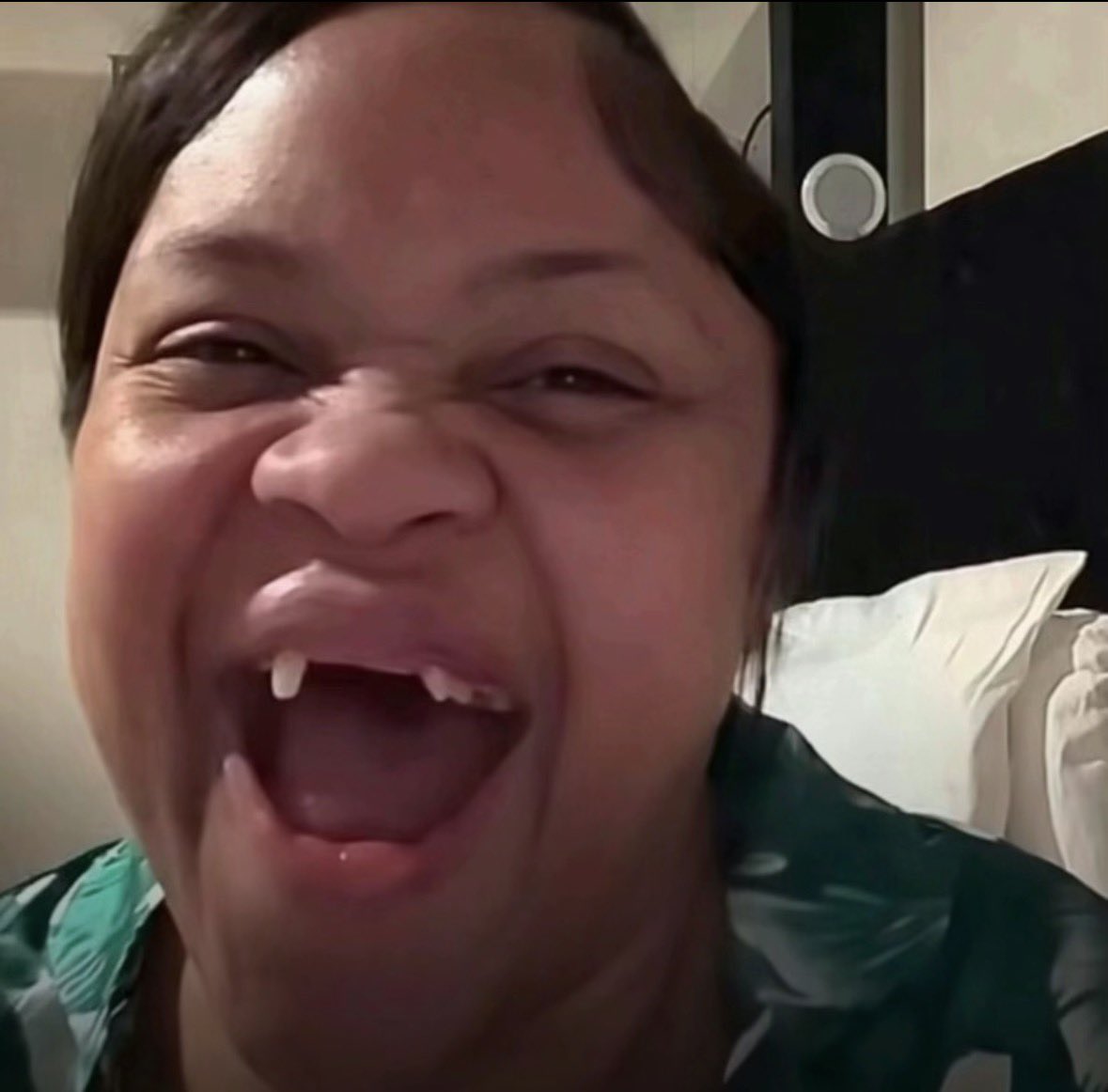 Leave🏂 tweet media