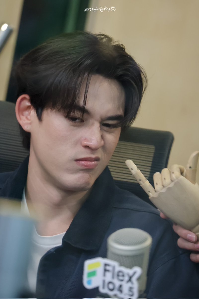 แวมพ์ tweet media