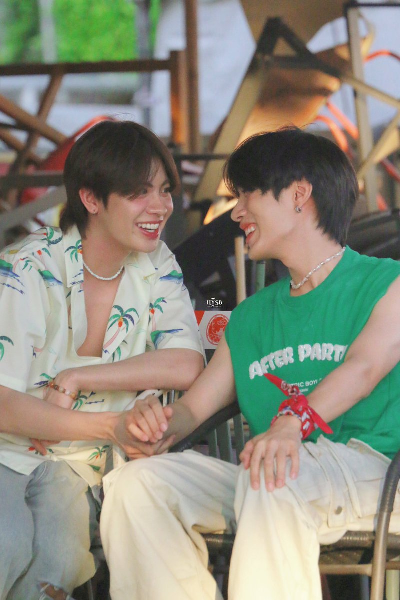 ILYSB #ลัทธิพี่วรรณ tweet media