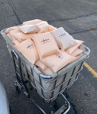 Sencai20252's tweet image. 📸 Real client feedback: our paper boxes &amp;amp; bags used across food, retail &amp;amp; gifting—built for durability, clean printing &amp;amp; efficient packing.

📩 cynthia@sencaiprinting.com

🌐 sencaiprinting.com

#fuzhousencai #custompackaging #paperpackaging #retailpackaging #foodpackaging