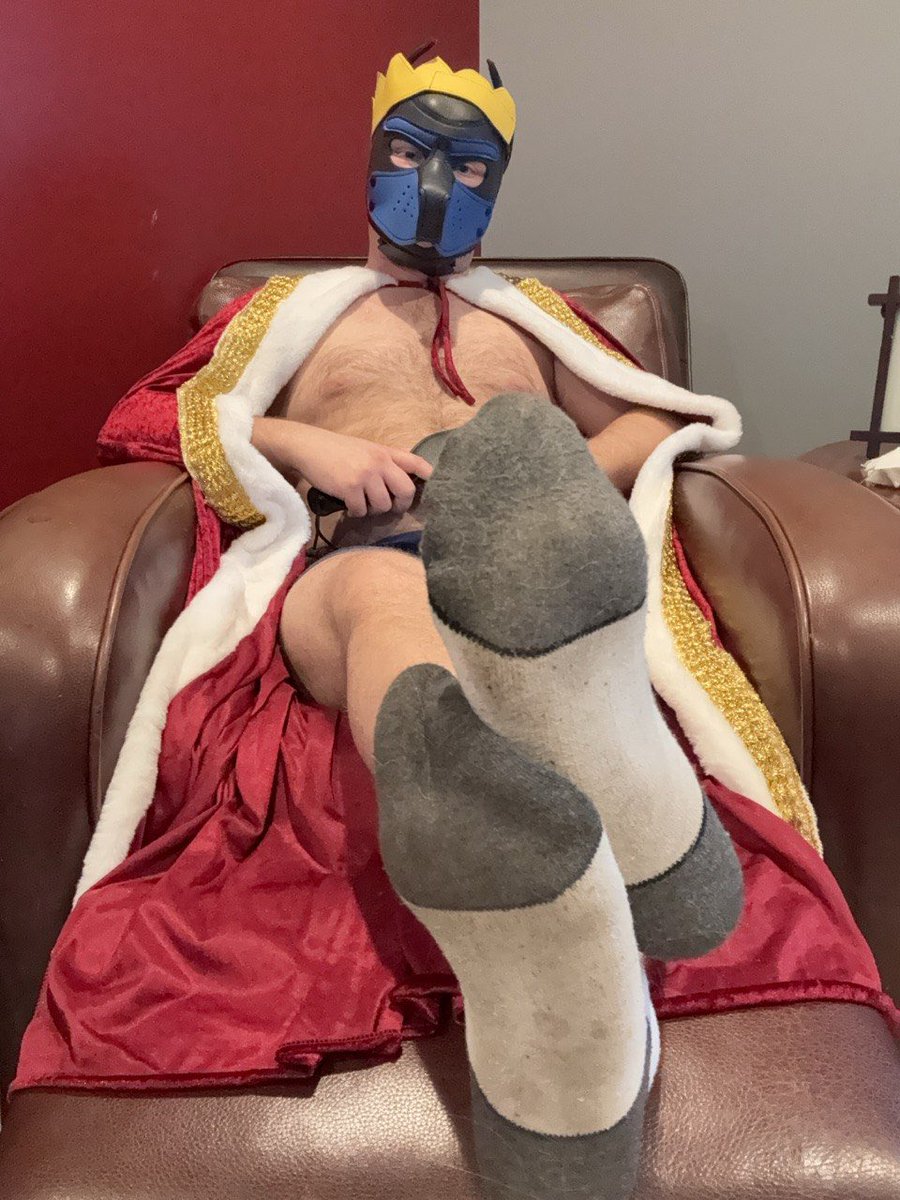 Go on, sniff it.

I know you want to foot fag~