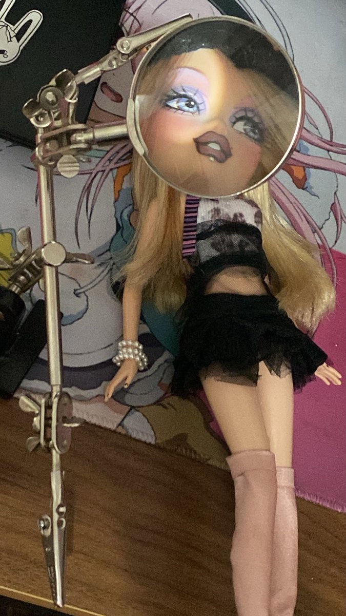 aerith isabella tweet media