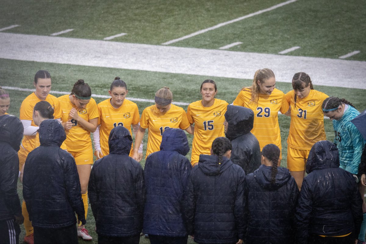 BVU_WSoccer's tweet photo. 🌩️⚽️ We need your support as we build excellence in all types of weather! 

Your gift on International Beaver Day, April 7, will help us with cold weather gear for rainy nights on Peterson Field! 

Link: https://t.co/xyBeRHI1KA

#DefendTheLake #BeaversBuild https://t.co/SNUXdGokRw