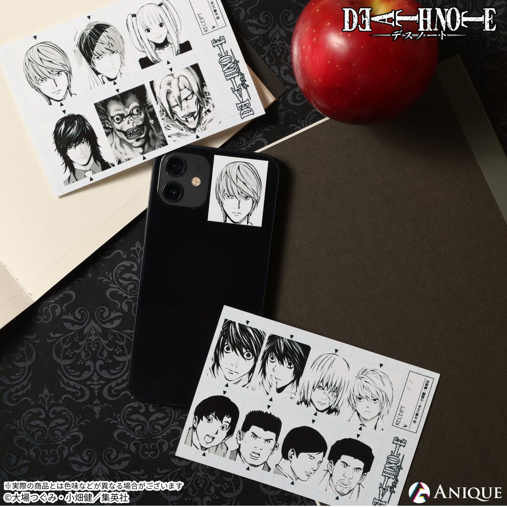 anique_jp's tweet photo. ╋━
✧ #DEATHNOTE グッズ紹介 ✧
　　　　　　　　　　　　━╋

✒️両面しおり（全6種）
🍎証明写真風ブロマイド（全2種）

日常使いにぴったりなアイテムが登場！
毎日の生活に、お気に入りをプラスしてみませんか？🌈

🔗商品詳細はこちら
https://t.co/ECVGLTsDW3

#デスノート https://t.co/QpKUVKaxmH