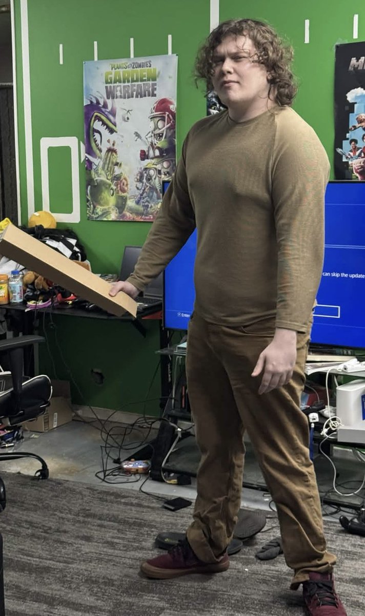 Chazington tweet media