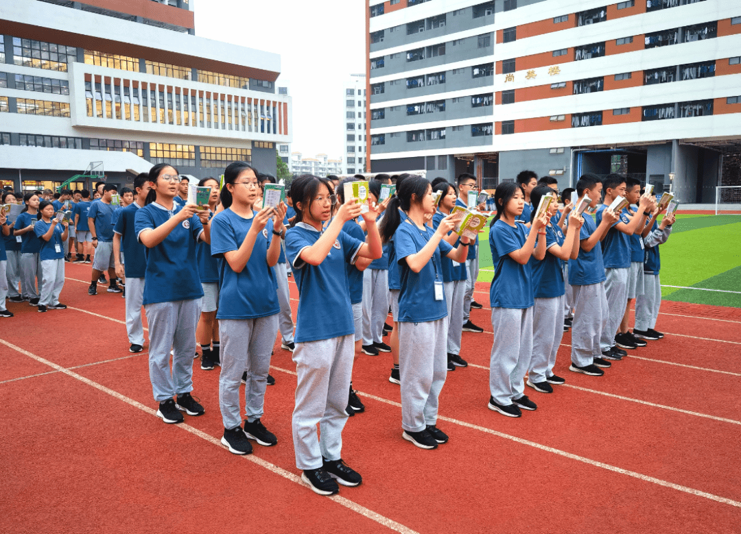 Lau Iezzi tweet media