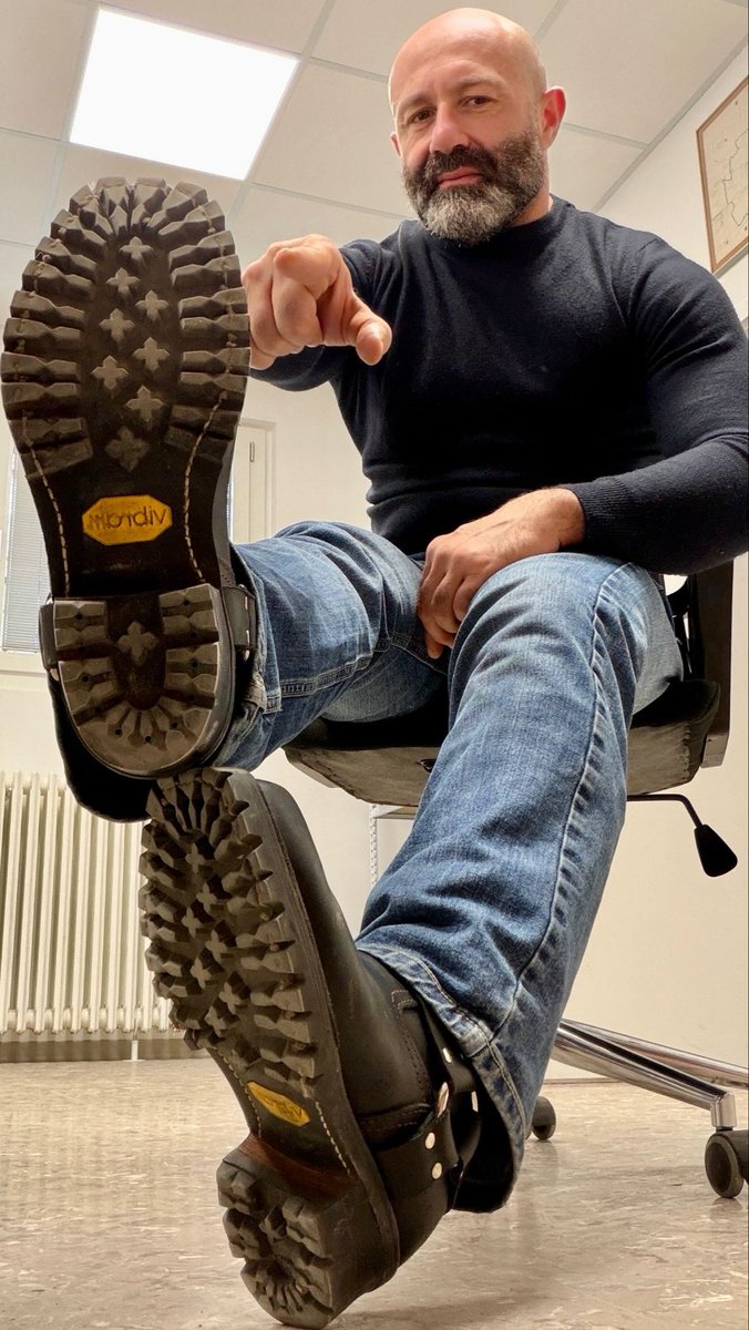 Bootsbeardmike77 tweet media